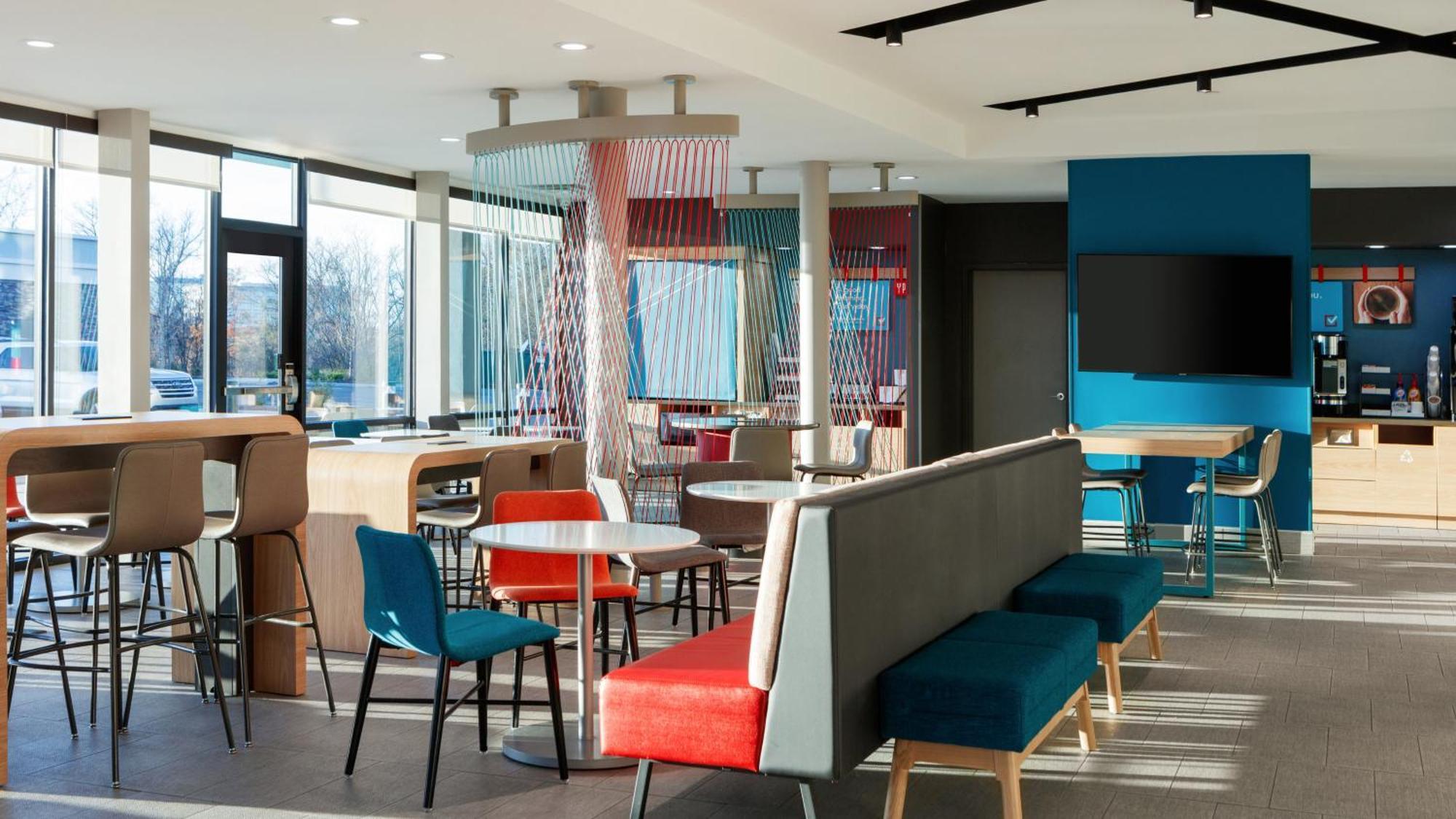Avid Hotel Traverse City By Ihg Exteriör bild